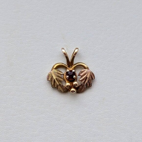 Vintage Solid 10K Black Hills Gold Yellow Rose Green Gold Pendant Charm 10kt